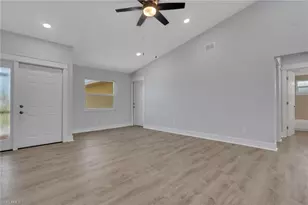 22/ 24 NW 15th Pl, Cape Coral, FL 33993 - Photo 5