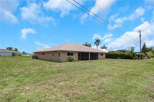 22/ 24 NW 15th Pl, Cape Coral, FL 33993 - Photo 49