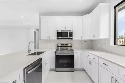 2716 Diplomat Pkwy W, Cape Coral, FL 33993 - Photo 13