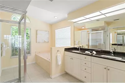 102 SW 9th St, Cape Coral, FL 33991 - Photo 17