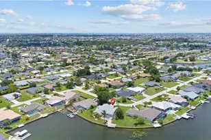 102 SW 9th St, Cape Coral, FL 33991 - Photo 41