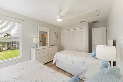 102 SW 9th St, Cape Coral, FL 33991 - Photo 21