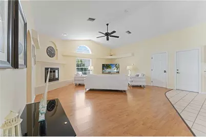 102 SW 9th St, Cape Coral, FL 33991 - Photo 7