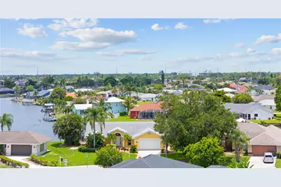 102 SW 9th St, Cape Coral, FL 33991 - Photo 35