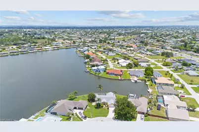 102 SW 9th St, Cape Coral, FL 33991 - Photo 43