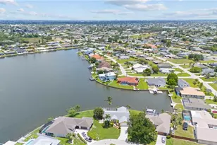 102 SW 9th St, Cape Coral, FL 33991 - Photo 43