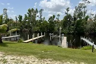 5753 Pink Panther Dr, Fort Myers, FL 33908 - Photo 5