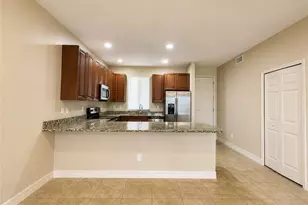 4035 SW 8th Pl, Cape Coral, FL 33914 - Photo 5