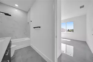 2720 NW 41st Ave, Cape Coral, FL 33993 - Photo 21