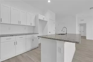 203 E 17th St, Lehigh Acres, FL 33972 - Photo 7