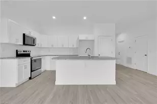 203 E 17th St, Lehigh Acres, FL 33972 - Photo 9