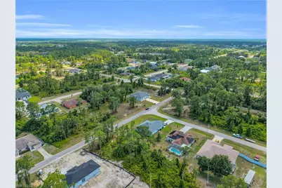 1054 Ainsworth St E, Lehigh Acres, FL 33974 - Photo 33