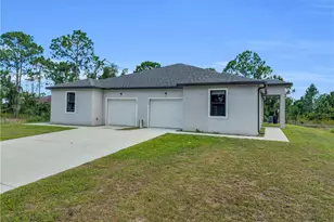1054 Ainsworth St E, Lehigh Acres, FL 33974 - Photo 3