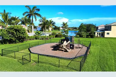 2540 Keystone Lake Dr, Cape Coral, FL 33909 - Photo 37