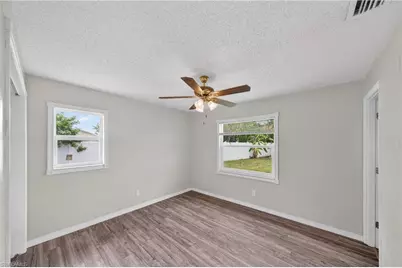 2254 9th Ter, Lehigh Acres, FL 33936 - Photo 17