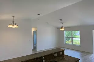318 SE 46th Ln, Cape Coral, FL 33904 - Photo 11