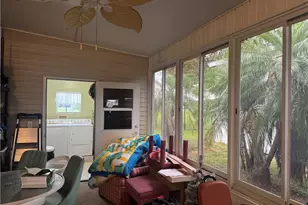 94 Poinsettia Dr, Fort Myers, FL 33905 - Photo 25