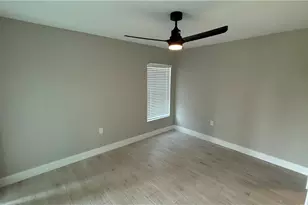 1424 NE 37th St, Cape Coral, FL 33909 - Photo 13