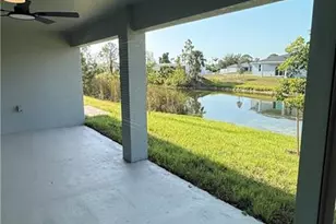 1424 NE 37th St, Cape Coral, FL 33909 - Photo 15