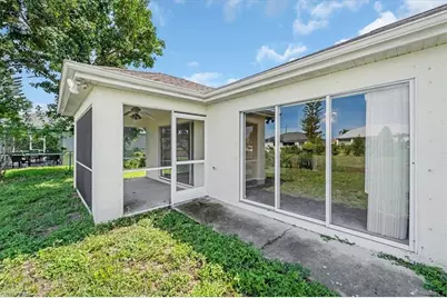4664 Varsity Cir, Lehigh Acres, FL 33971 - Photo 41