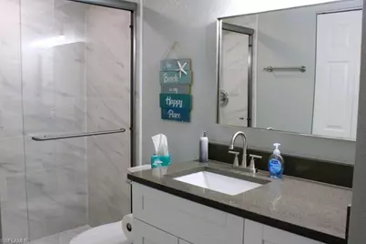 16881 Davis Rd #712, Fort Myers, FL 33908 - Photo 9