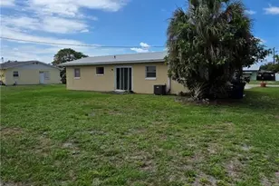 1507 Markdale St E, Lehigh Acres, FL 33936 - Photo 13