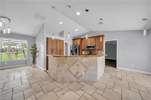 427 SE 19th Terrace, Cape Coral, FL 33990 - Photo 11