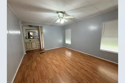 106 Gaslight Ave, North Fort Myers, FL 33917 - Photo 9