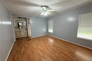 106 Gaslight Ave, North Fort Myers, FL 33917 - Photo 9