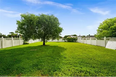 2017 Cape Heather Cir, Cape Coral, FL 33991 - Photo 13