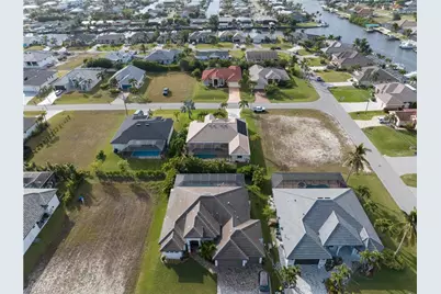 3725 SW 4th Ln, Cape Coral, FL 33991 - Photo 39