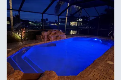 1913 SW 41st St, Cape Coral, FL 33914 - Photo 3