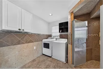 1919 SE 37th Ter, Cape Coral, FL 33904 - Photo 17