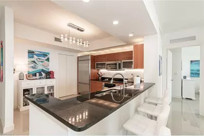 3000 Oasis Grand Blvd #801, Fort Myers, FL 33916 - Photo 7