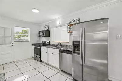20 Estate Dr, North Fort Myers, FL 33917 - Photo 7