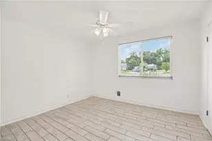20 Estate Dr, North Fort Myers, FL 33917 - Photo 11