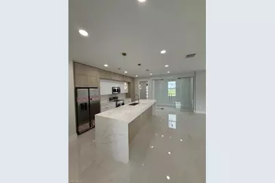 2835 NE 5th Pl, Cape Coral, FL 33909 - Photo 13