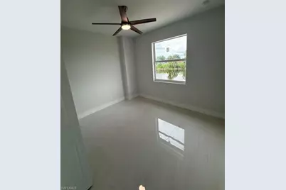 2835 NE 5th Pl, Cape Coral, FL 33909 - Photo 21