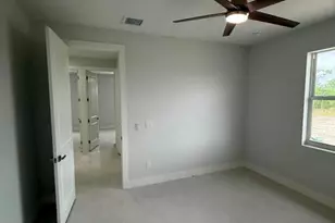 2835 NE 5th Pl, Cape Coral, FL 33909 - Photo 33