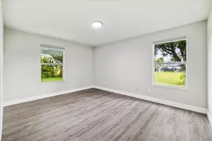 2701 SW 8th Ct, Cape Coral, FL 33914 - Photo 9