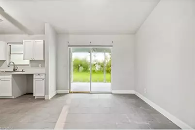 2701 SW 8th Ct, Cape Coral, FL 33914 - Photo 7