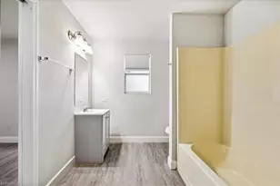 2701 SW 8th Ct, Cape Coral, FL 33914 - Photo 11