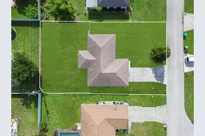 227 SE 2nd Ter, Cape Coral, FL 33990 - Photo 23