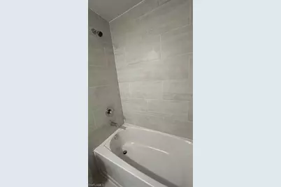 606 SE 8th St, Cape Coral, FL 33990 - Photo 17