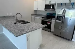 606 SE 8th St, Cape Coral, FL 33990 - Photo 3