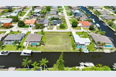 1041 SE 23rd Ave, Cape Coral, FL 33990 - Photo 9