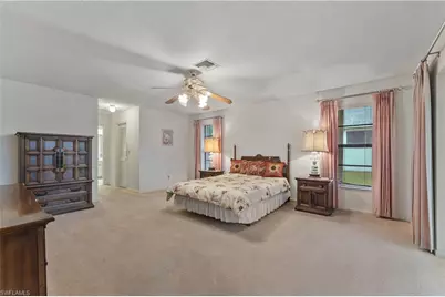 315 SE 20th Ct, Cape Coral, FL 33990 - Photo 15