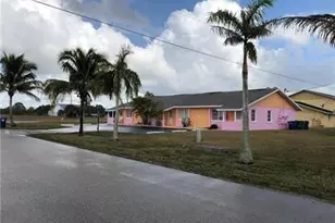 303 SW 3rd Pl, Cape Coral, FL 33991 - Photo 9