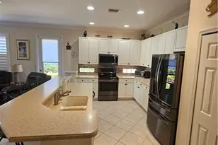 10518 Avila Cir, Fort Myers, FL 33913 - Photo 13