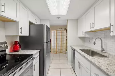 2366 E Mall Dr #213, Fort Myers, FL 33901 - Photo 11